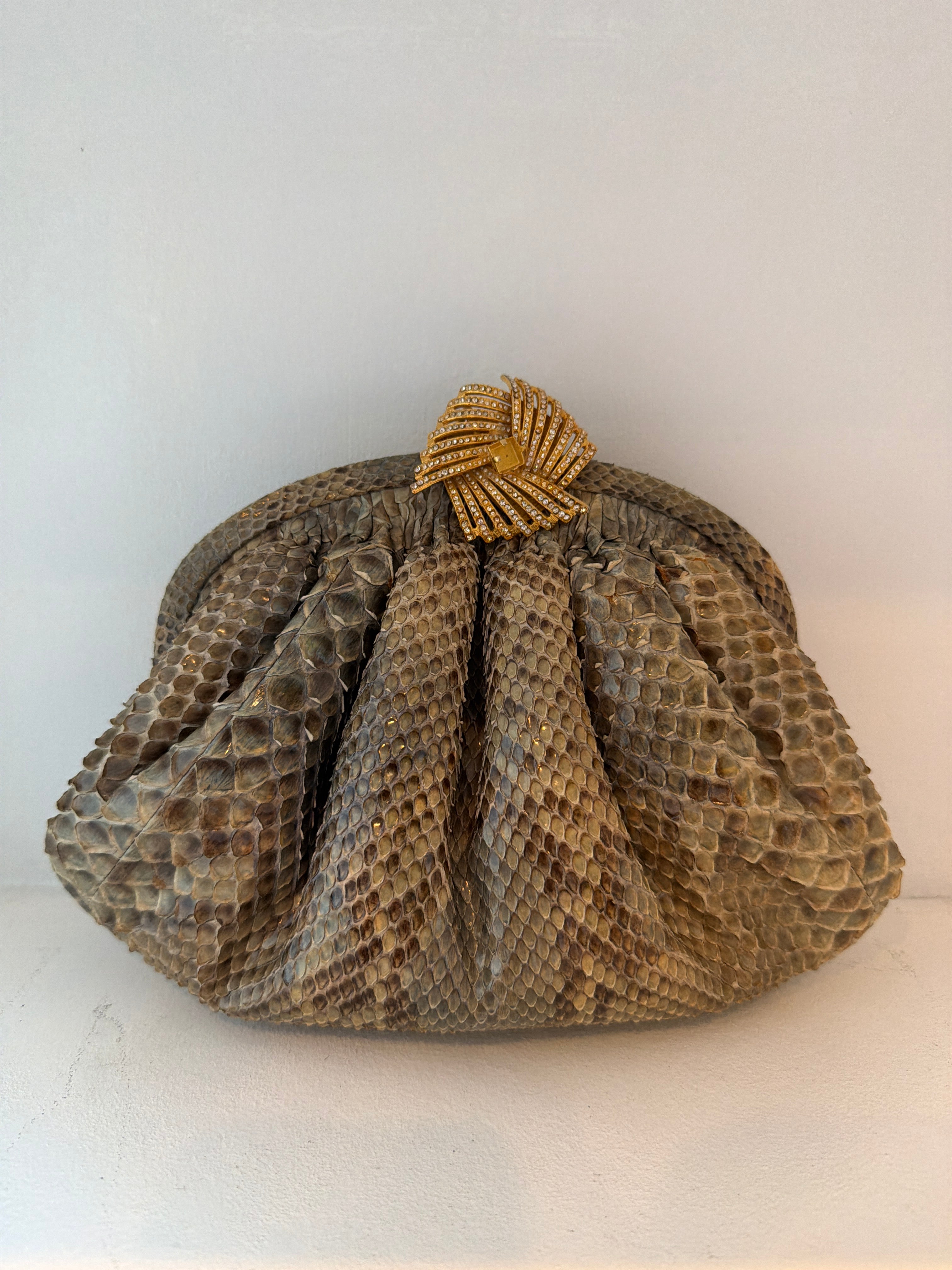Python Clutch