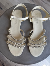 Chain Link Cream Sandals (41)