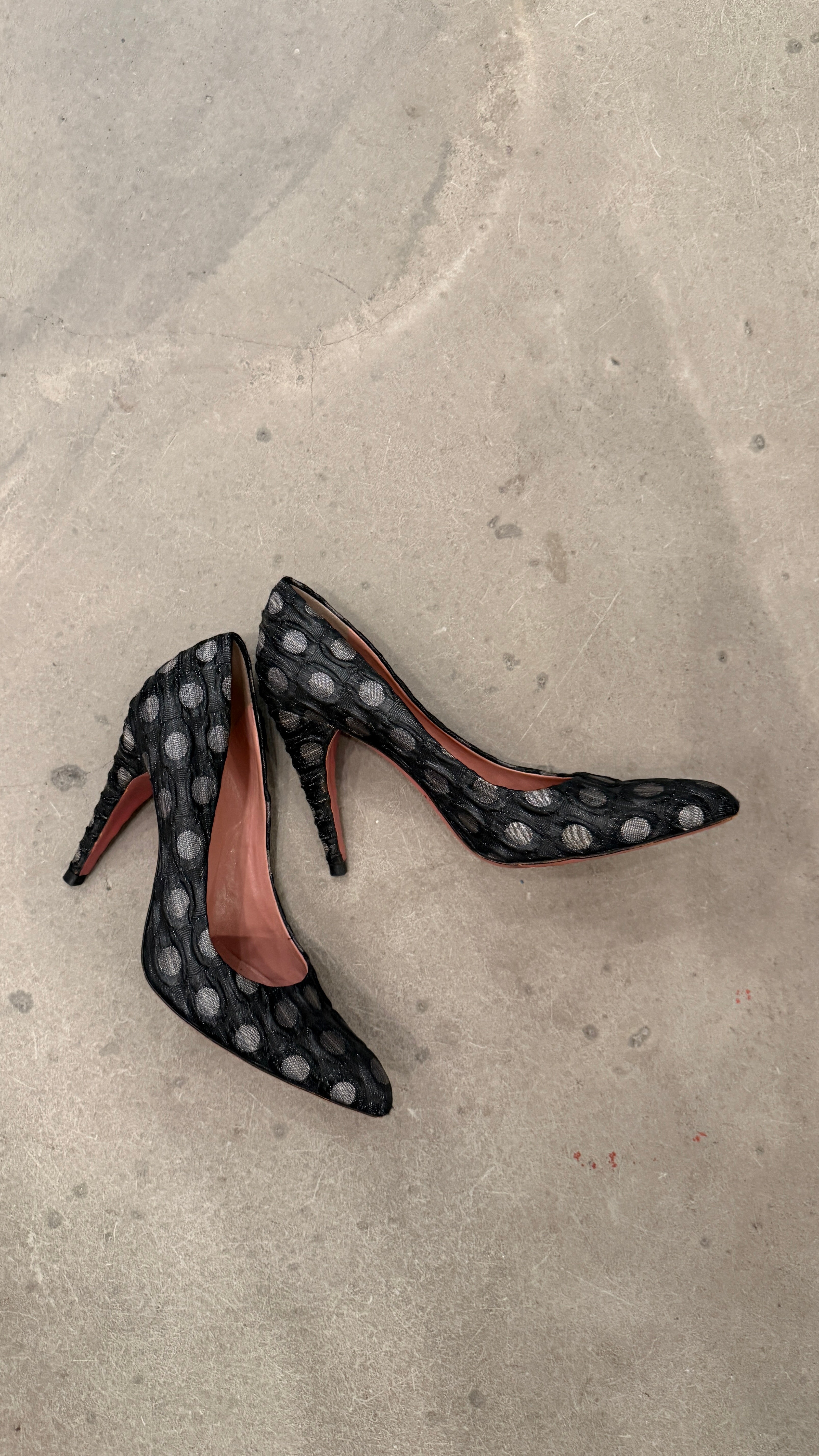 Circle Pattern Heels Year :2001
