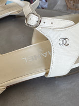 Chain Link Cream Sandals (41)