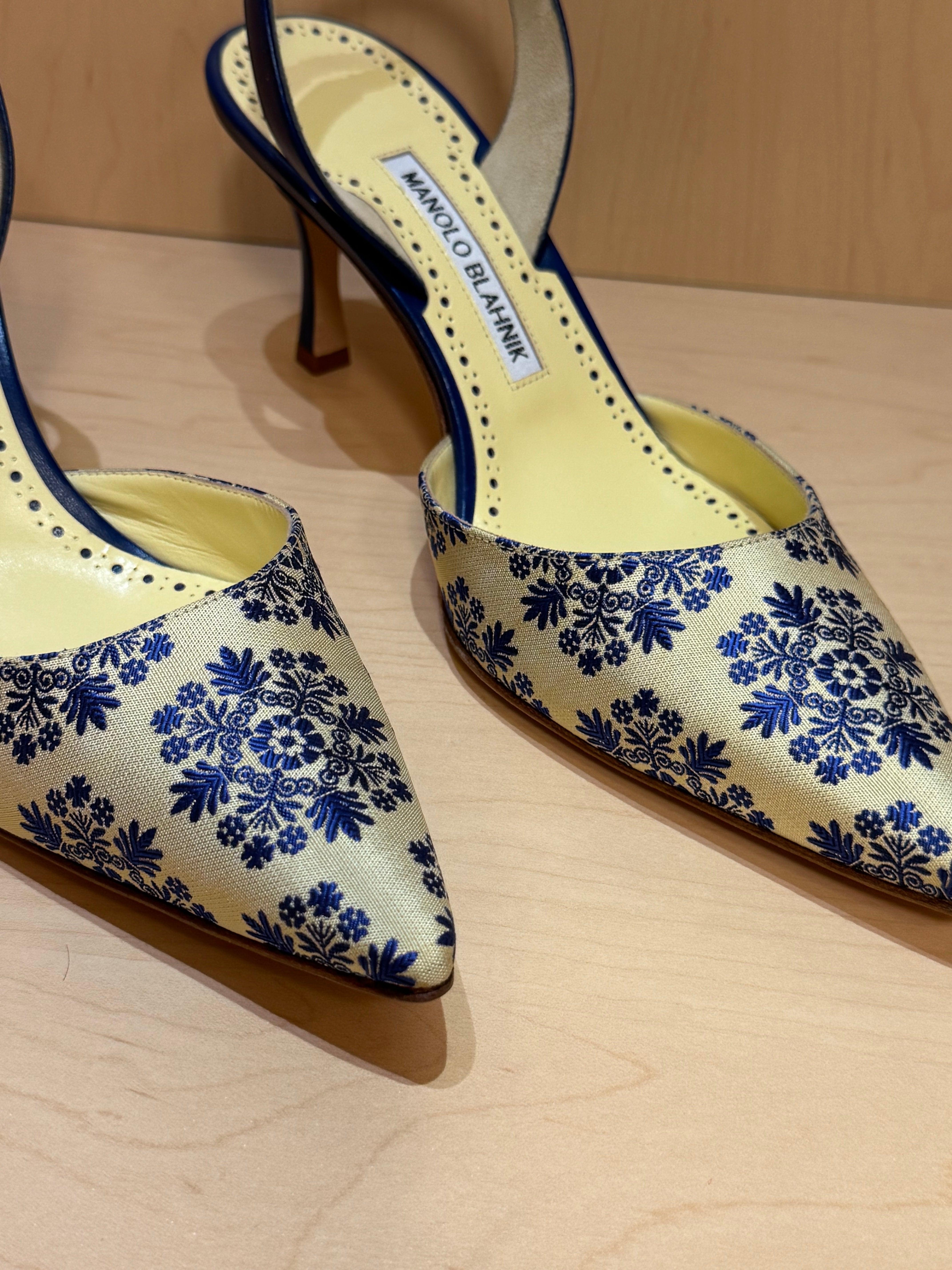 Brocade Heel (39)