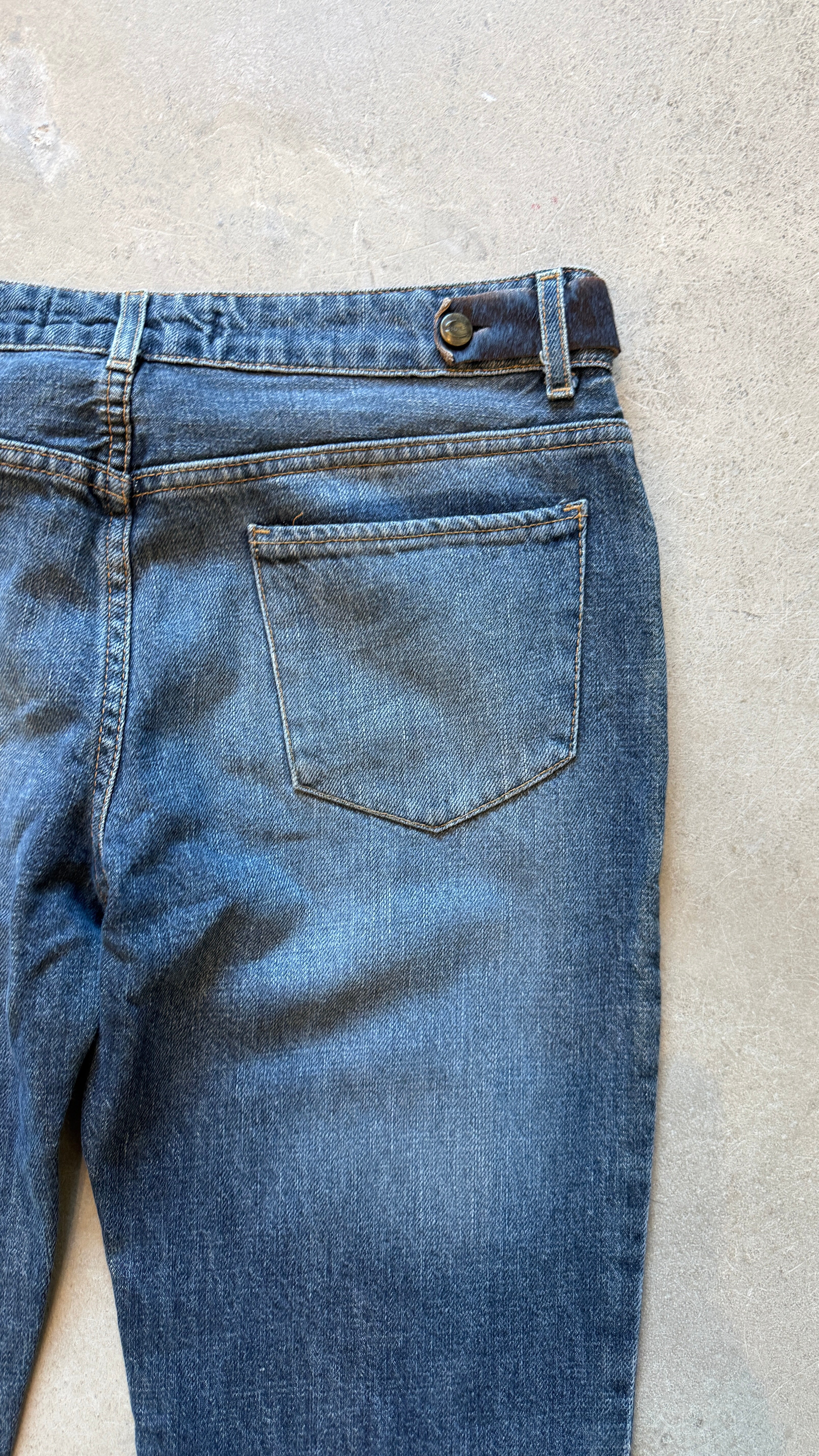 90s Flower Embroidery Jeans