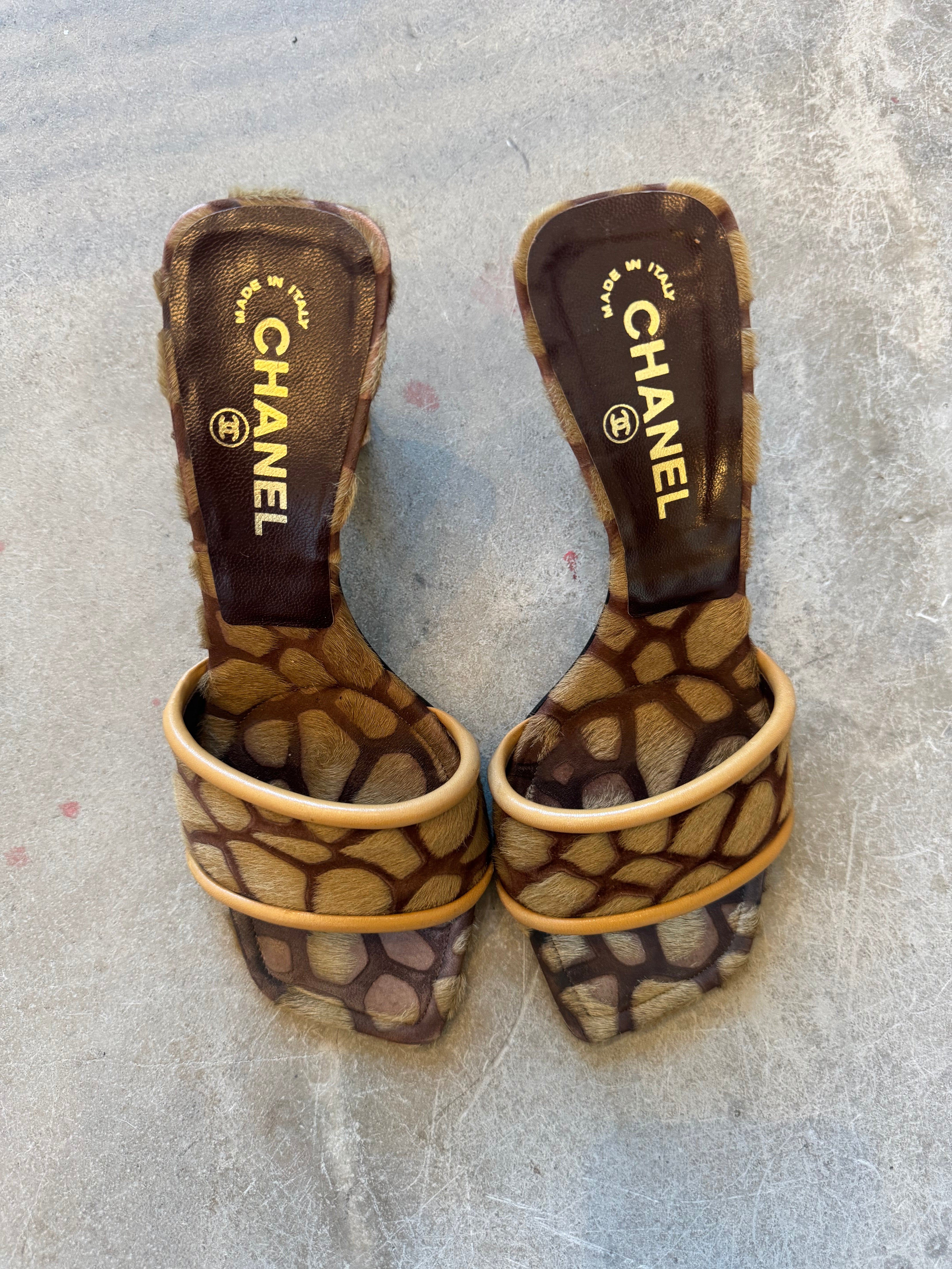 Giraffe Heel