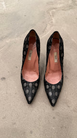 Circle Pattern Heels Year :2001