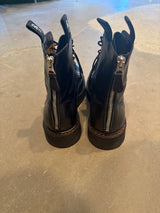 Single Stack Boot