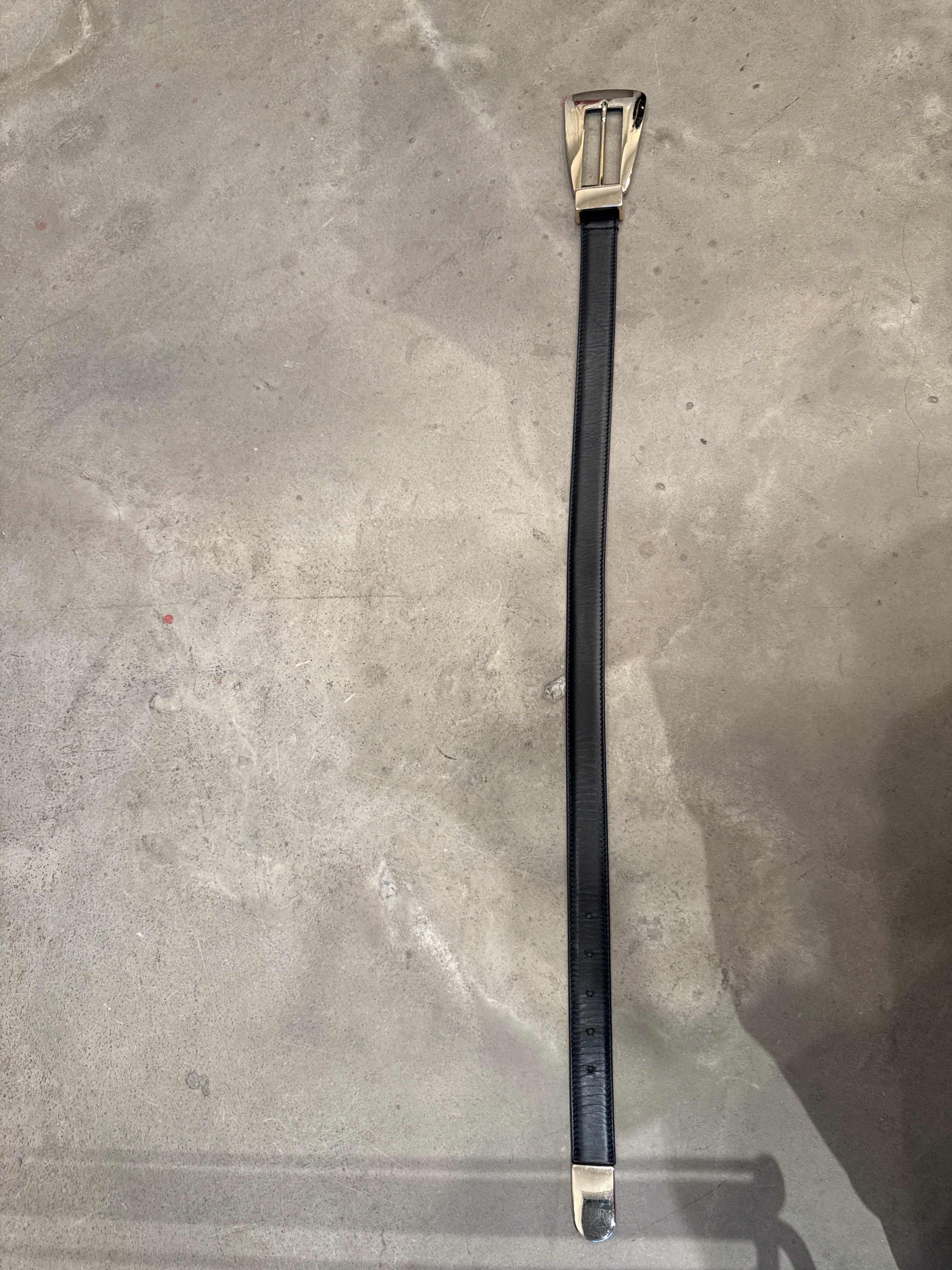Flat leather belt with Gold buckle