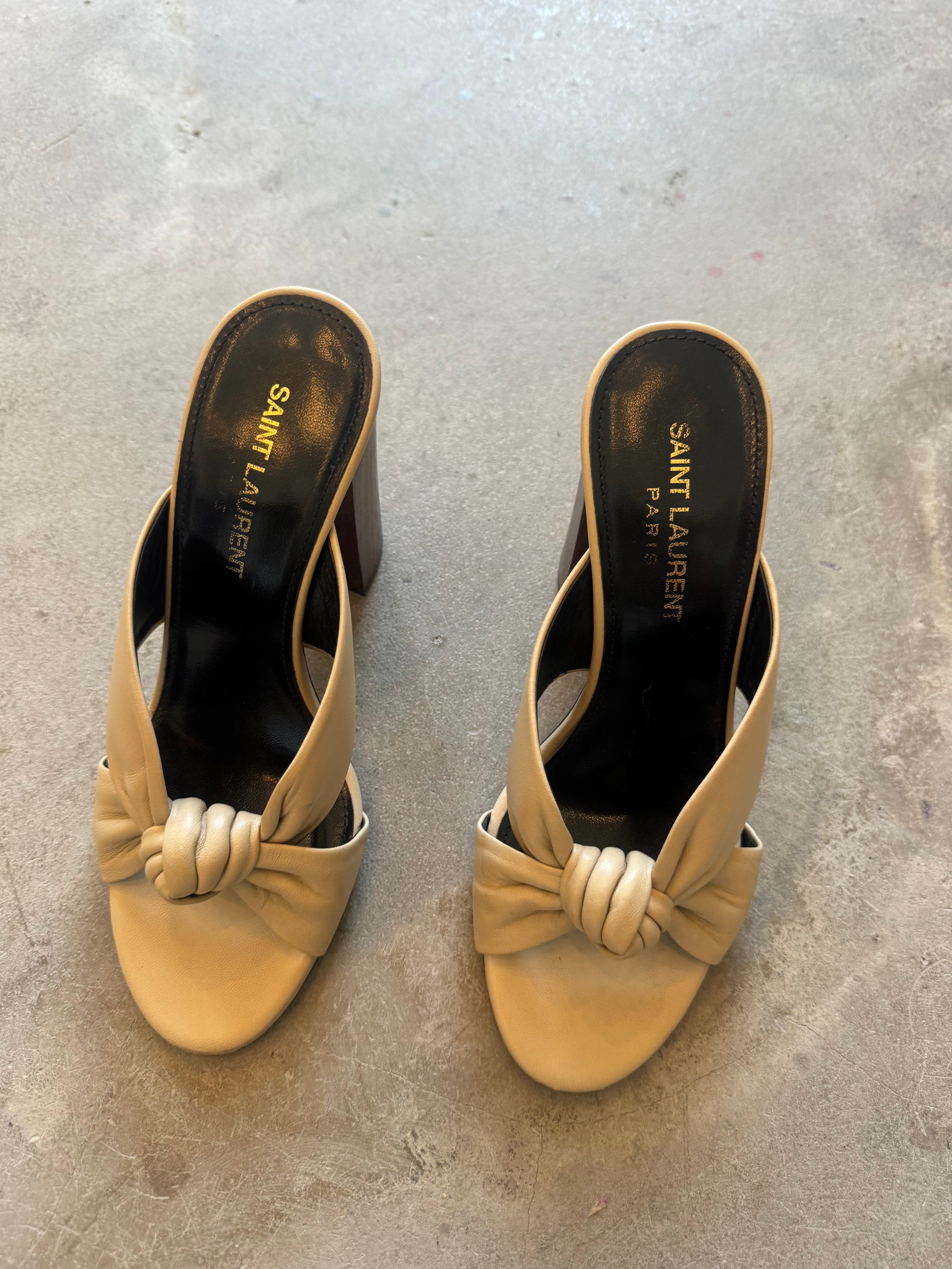 Beige Leather Heels with Knot