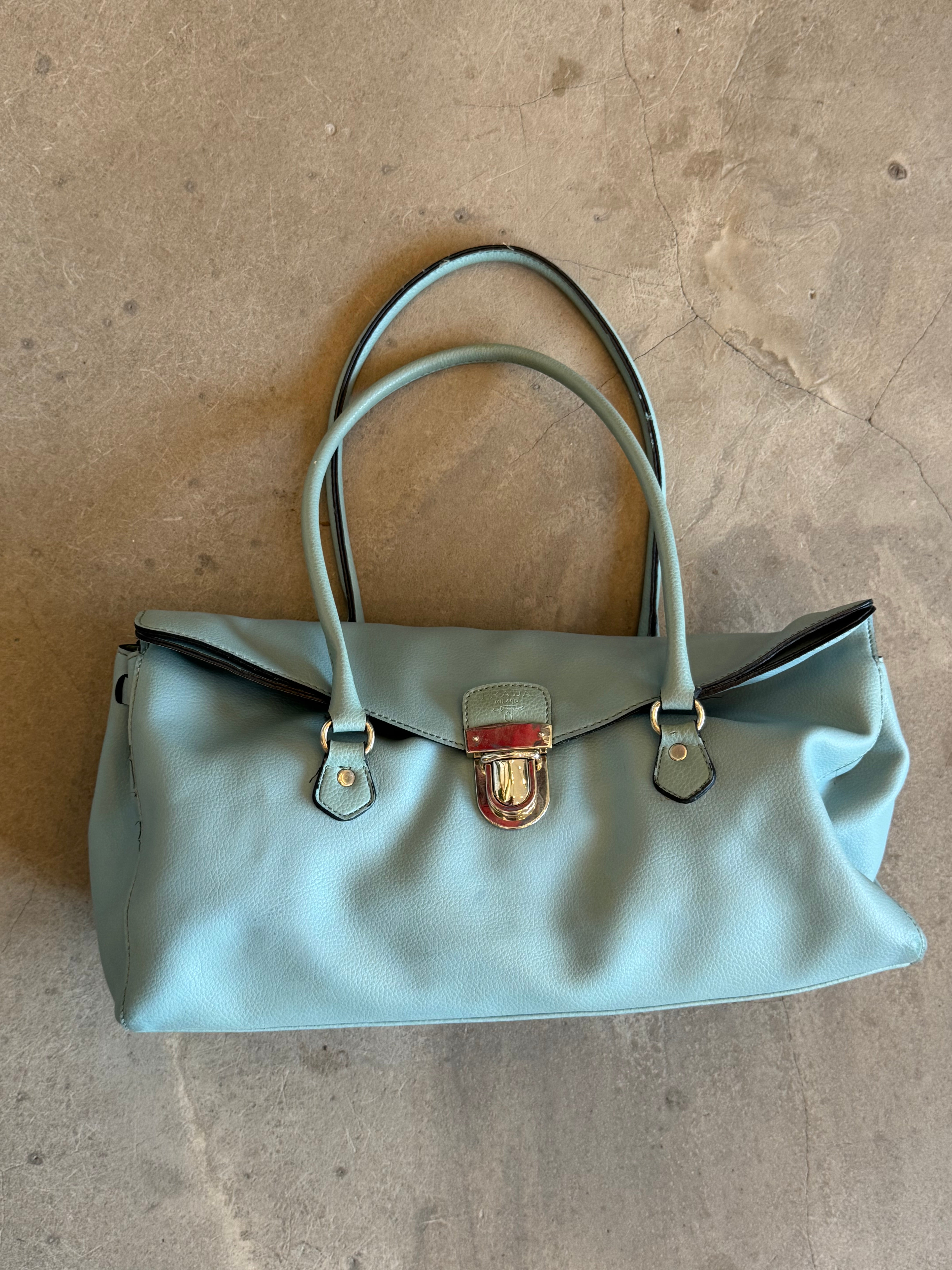 Vitello Shoulder Bag