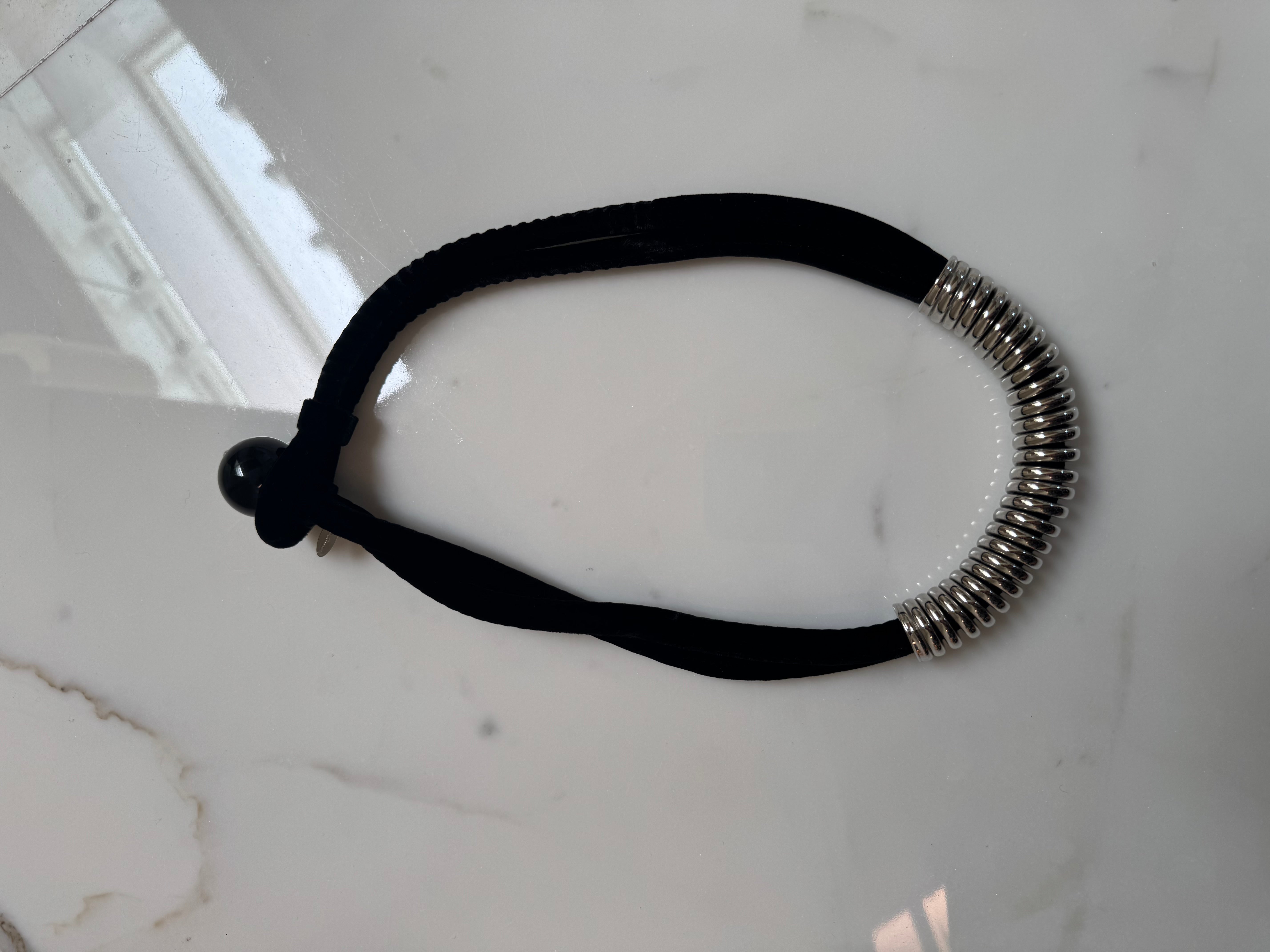 90s velvet and metal necklace