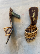 Giraffe Heel