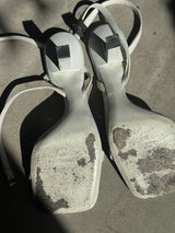 White heel