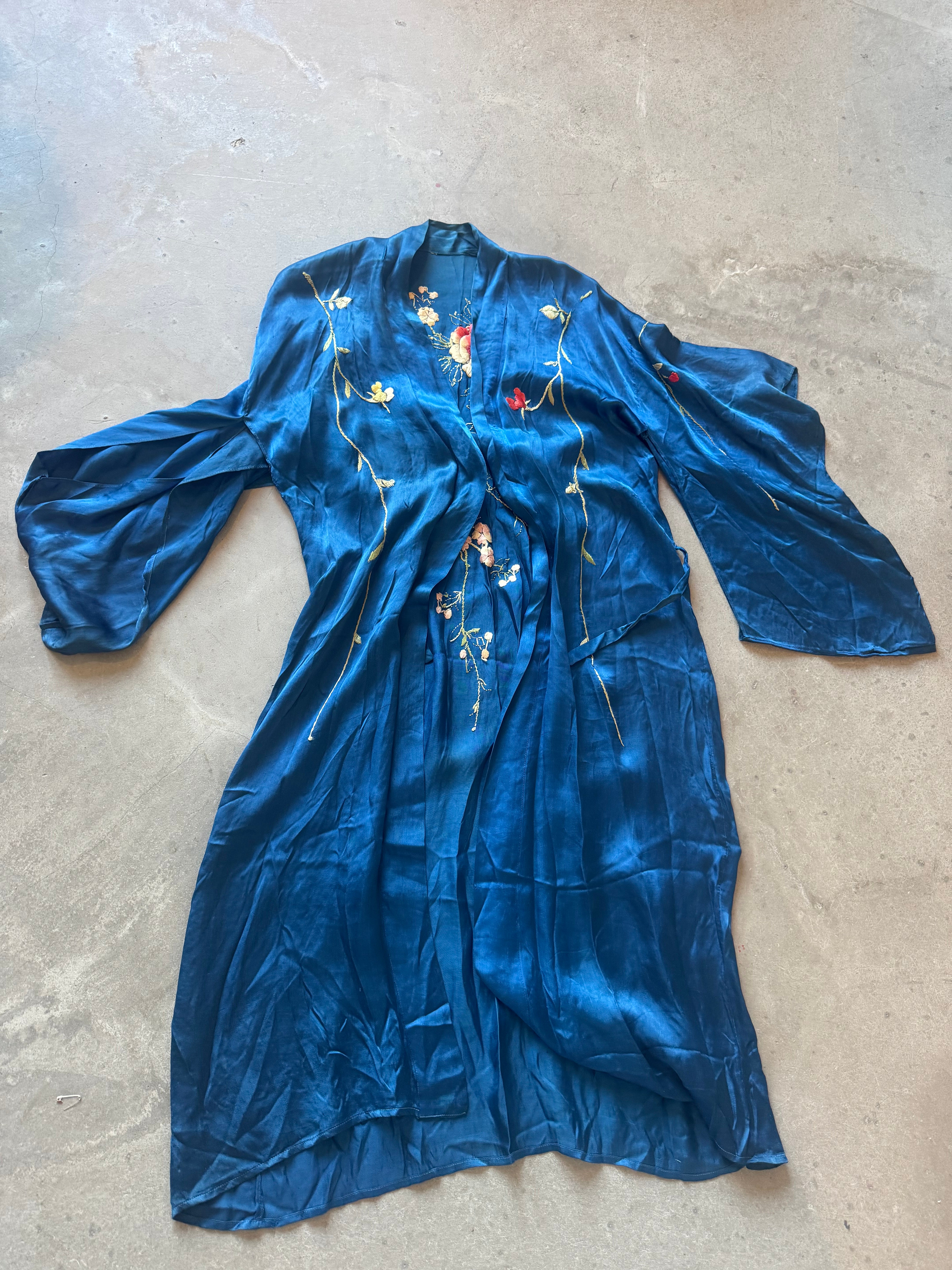 Silk Embroidered Vintage Kimono