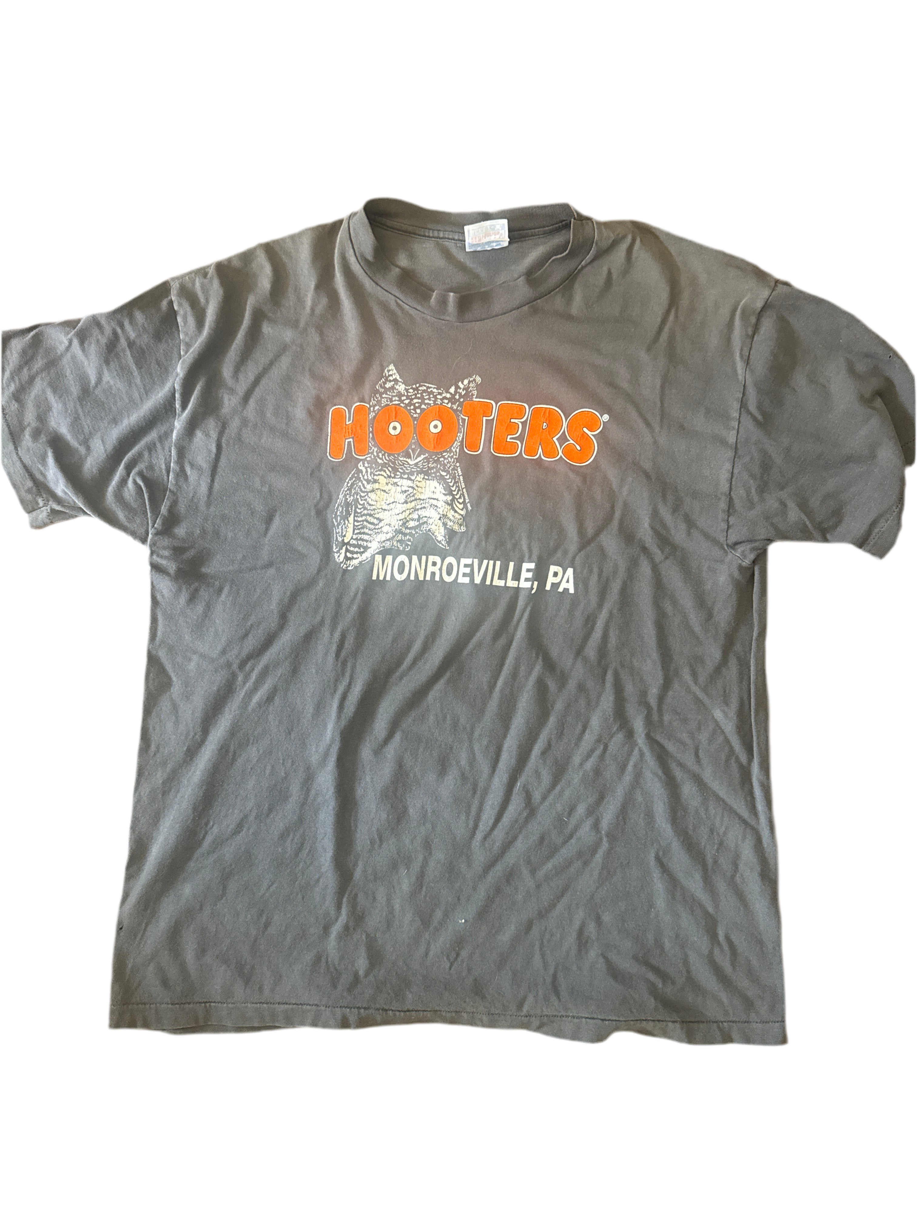 HOOTERS • More Than a Mouthful