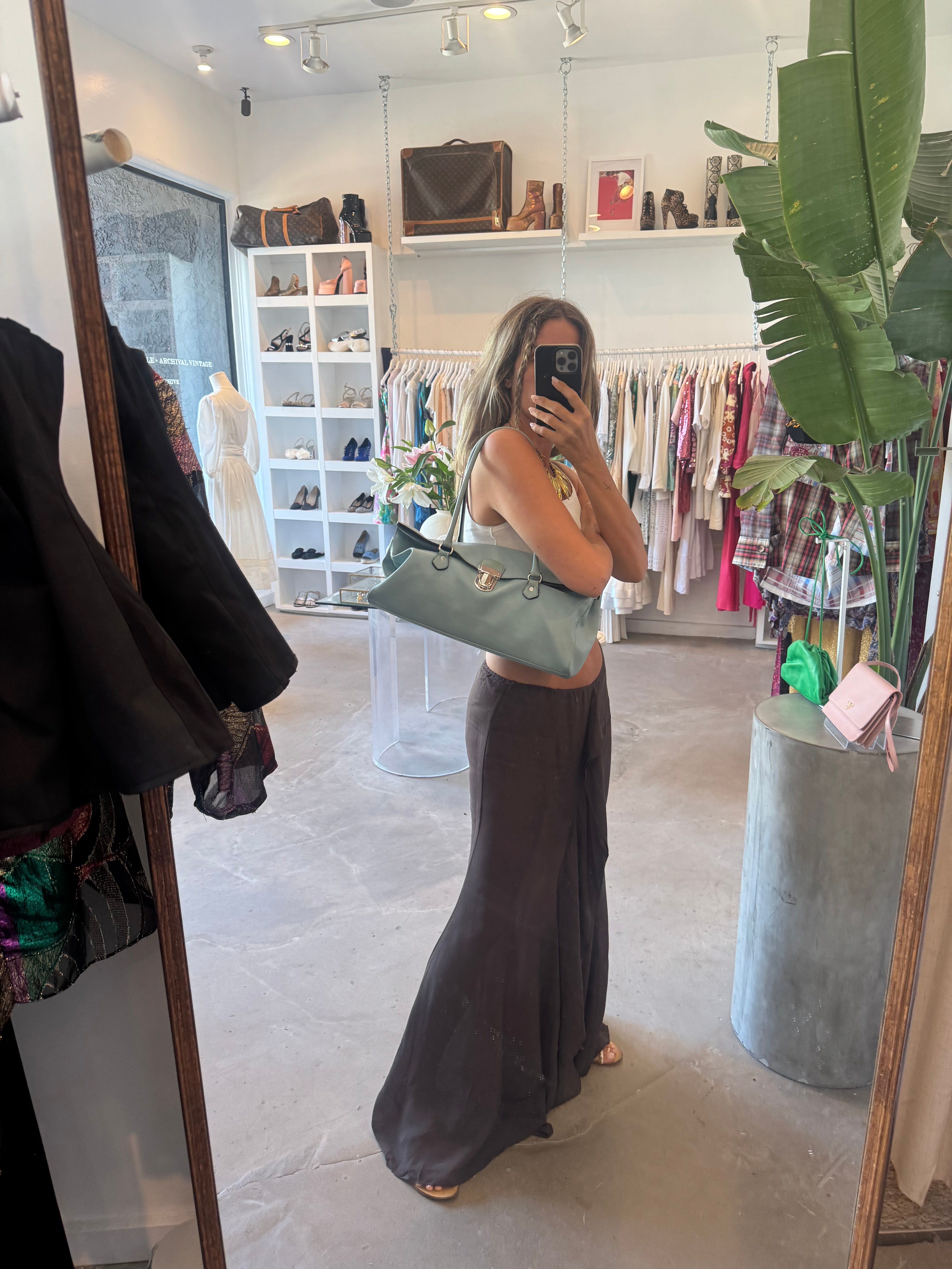 Vitello Shoulder Bag