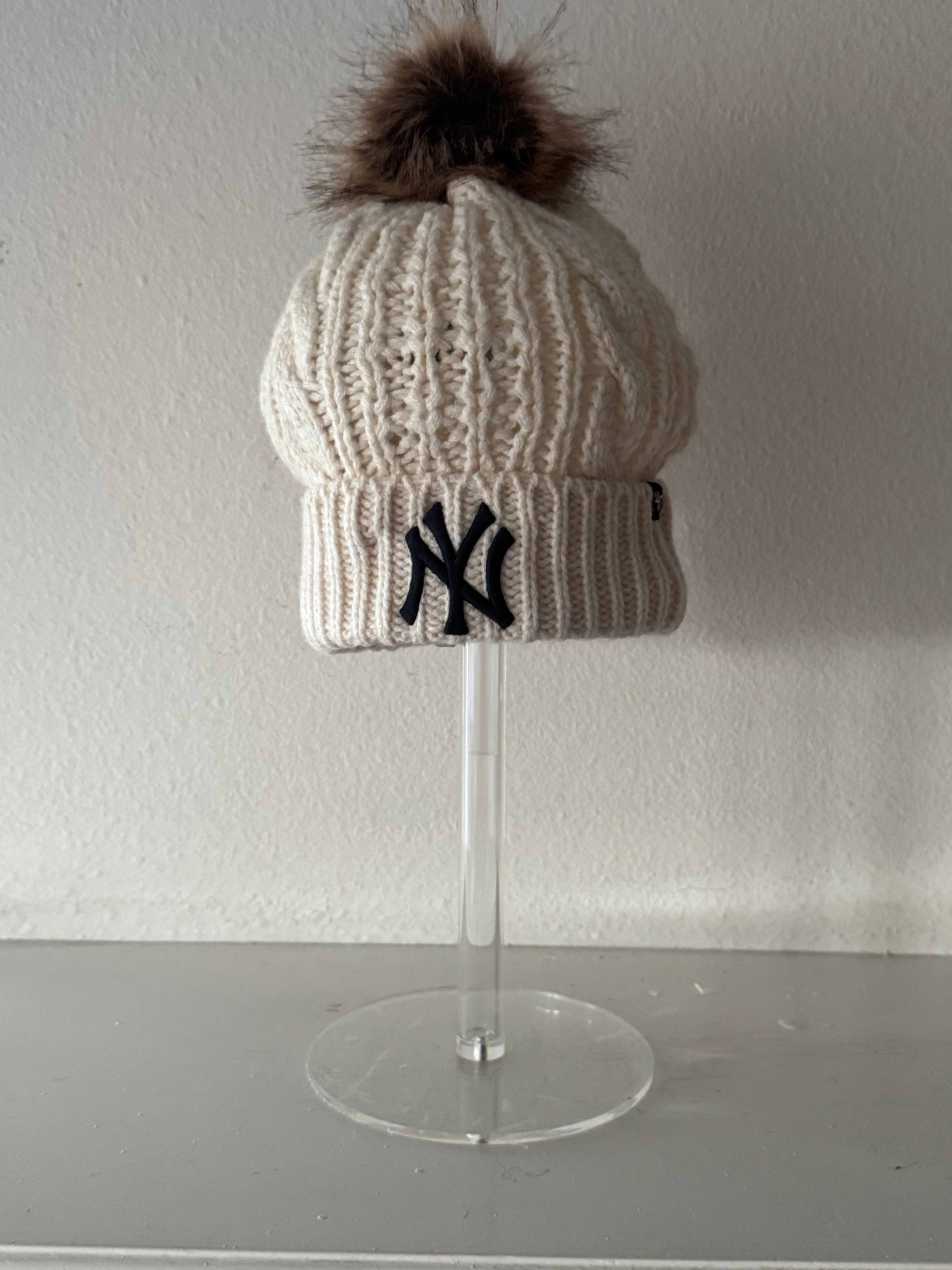 NYC Beanie with Pom Pom