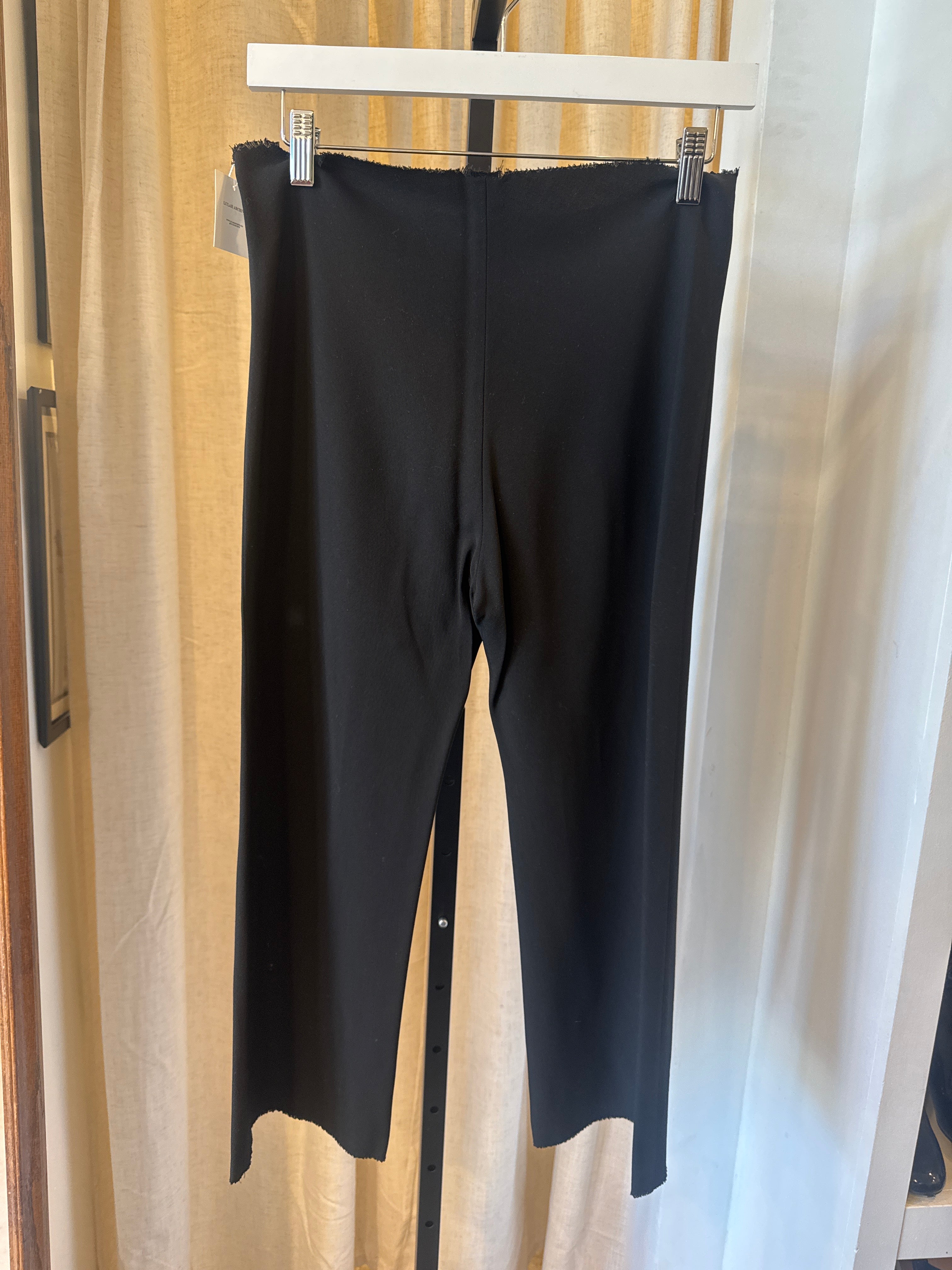 Capri short frayed trouser