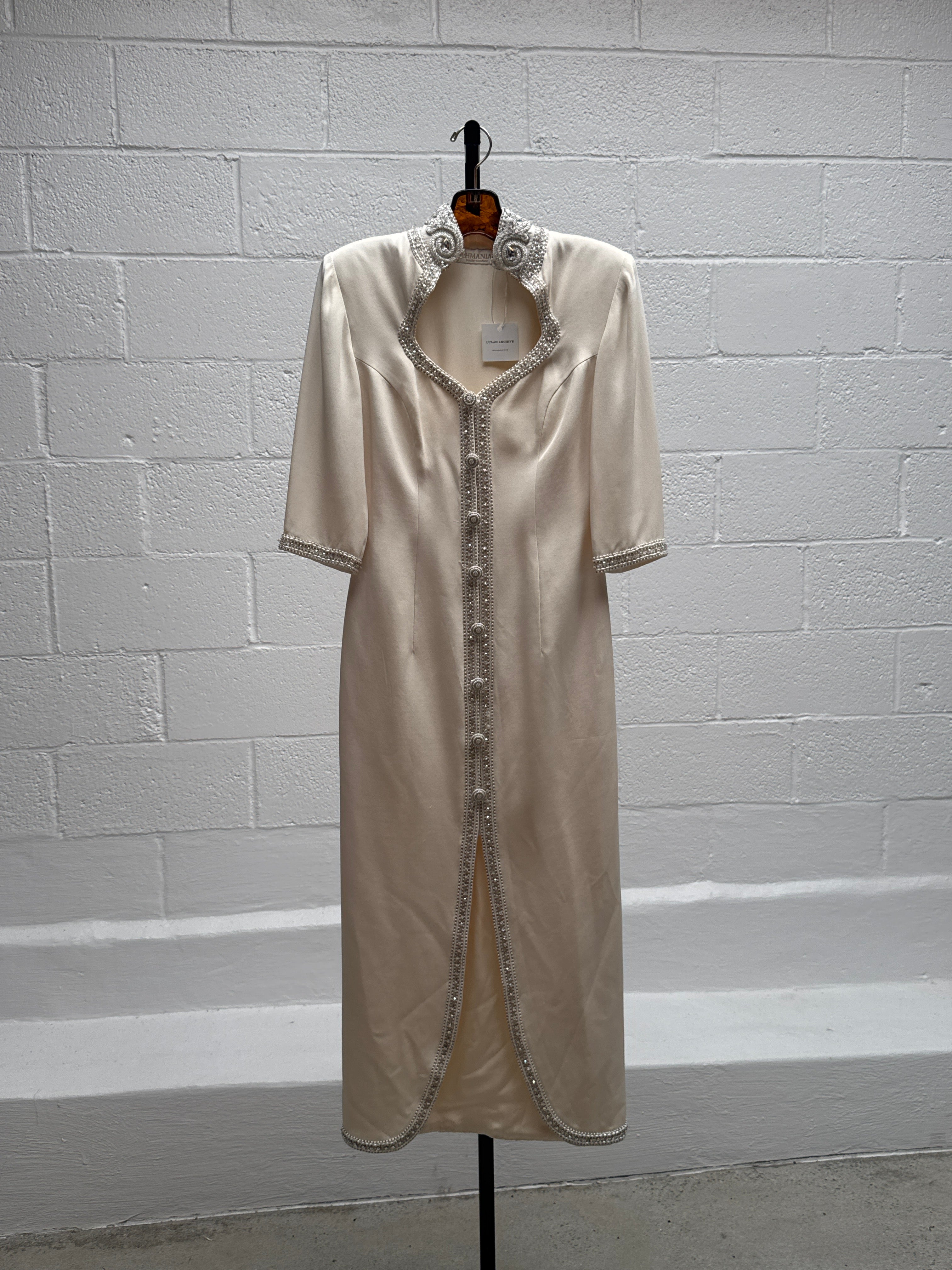 Iconic Long White Gown worn in 2000