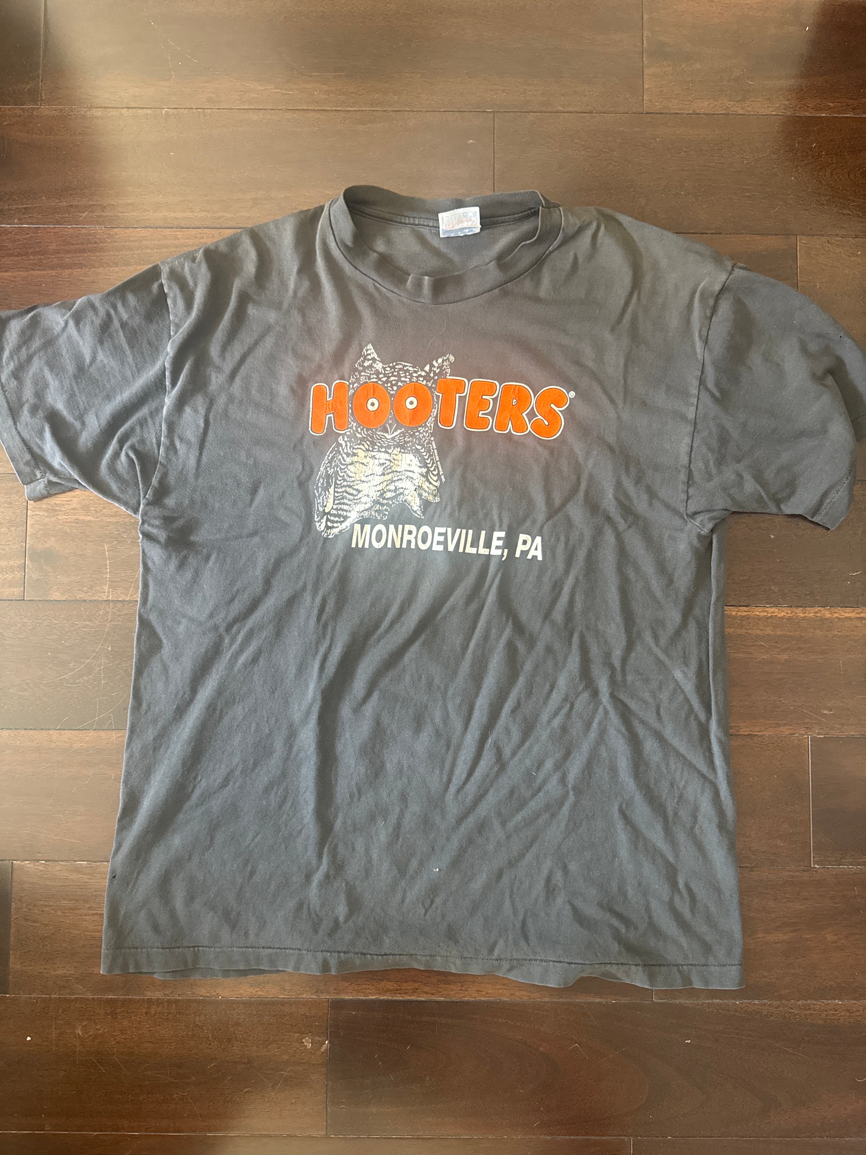 HOOTERS • More Than a Mouthful