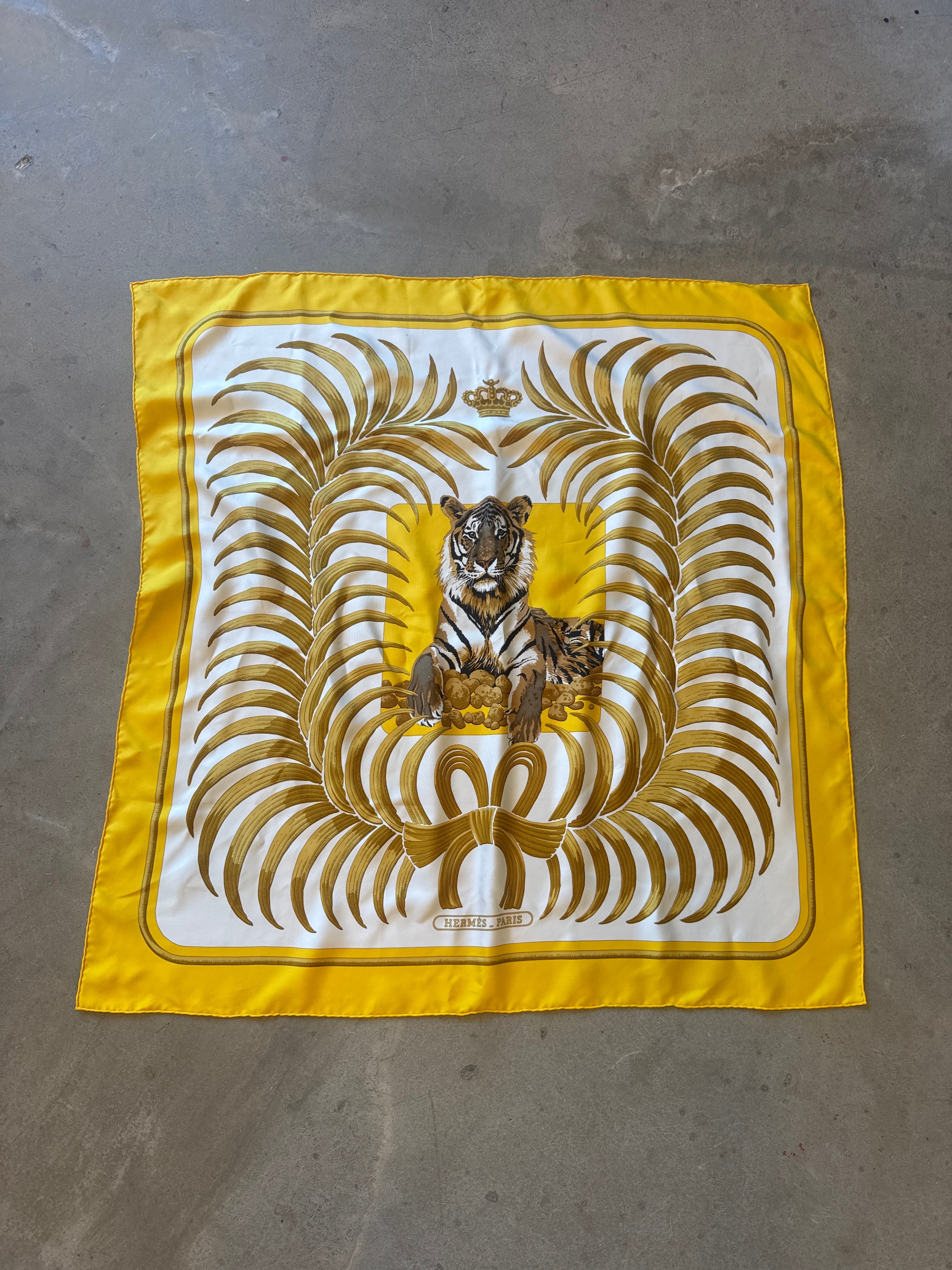 Tiger Scarf