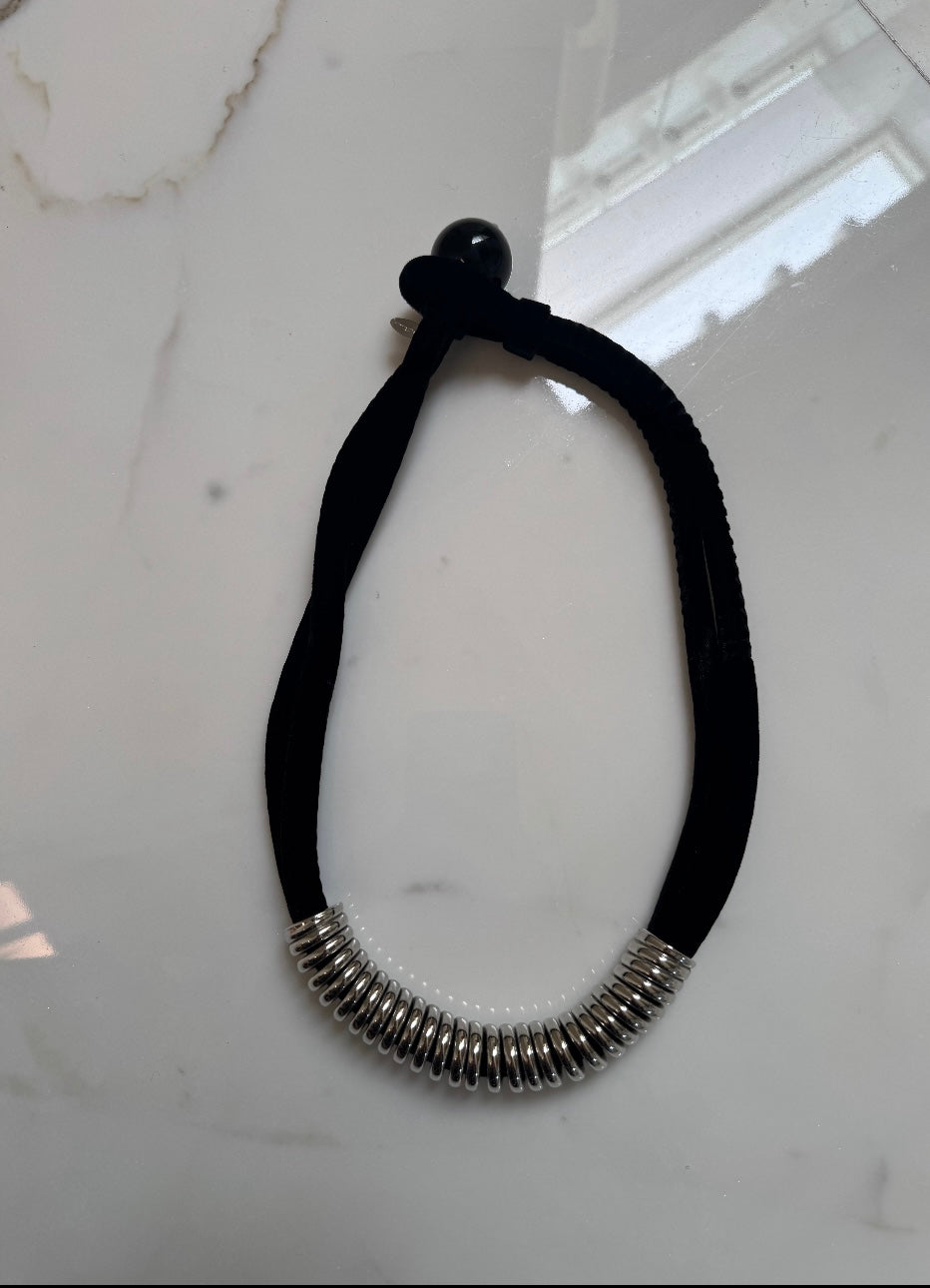 90s velvet and metal necklace