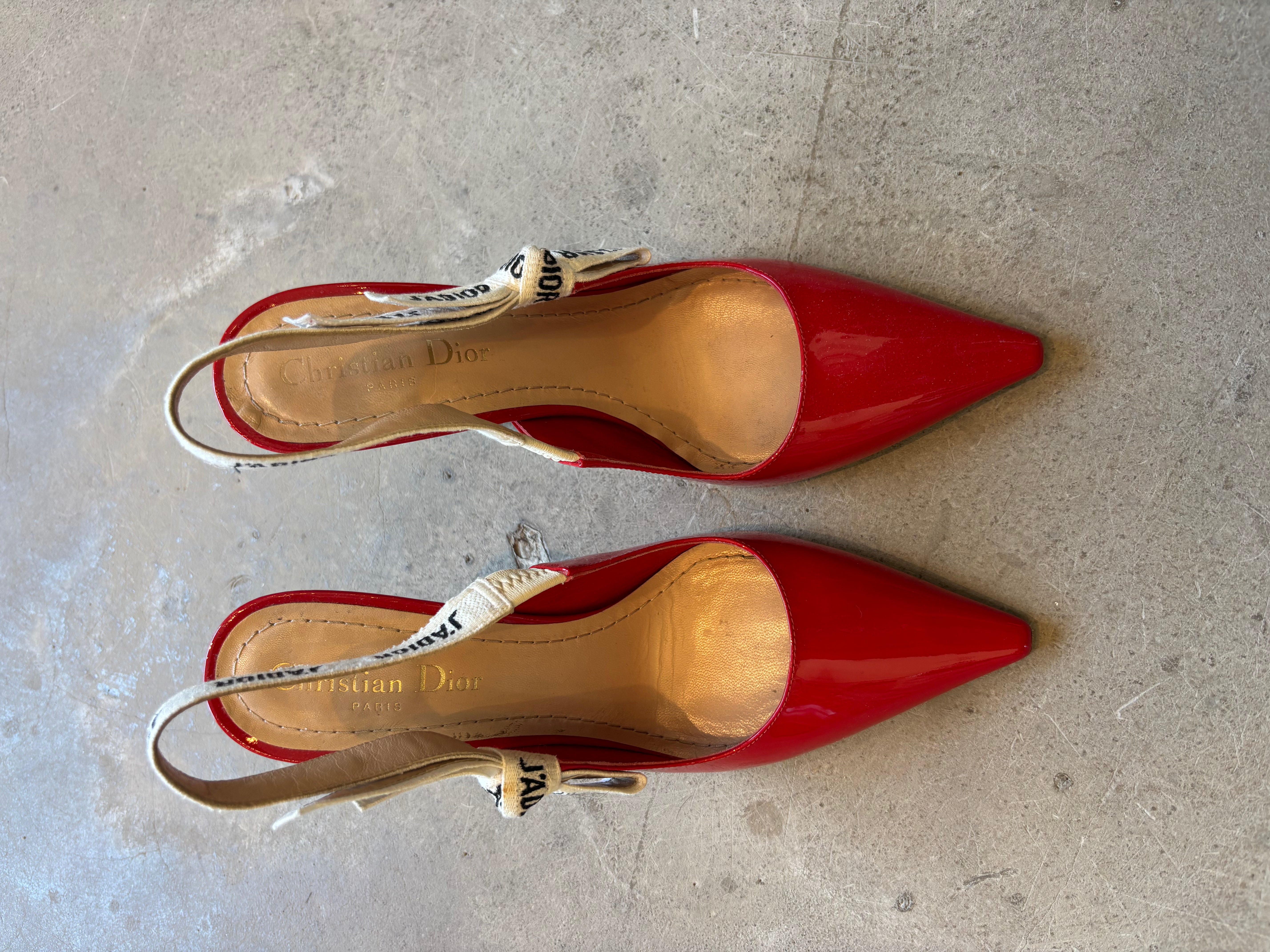 Red Pumps