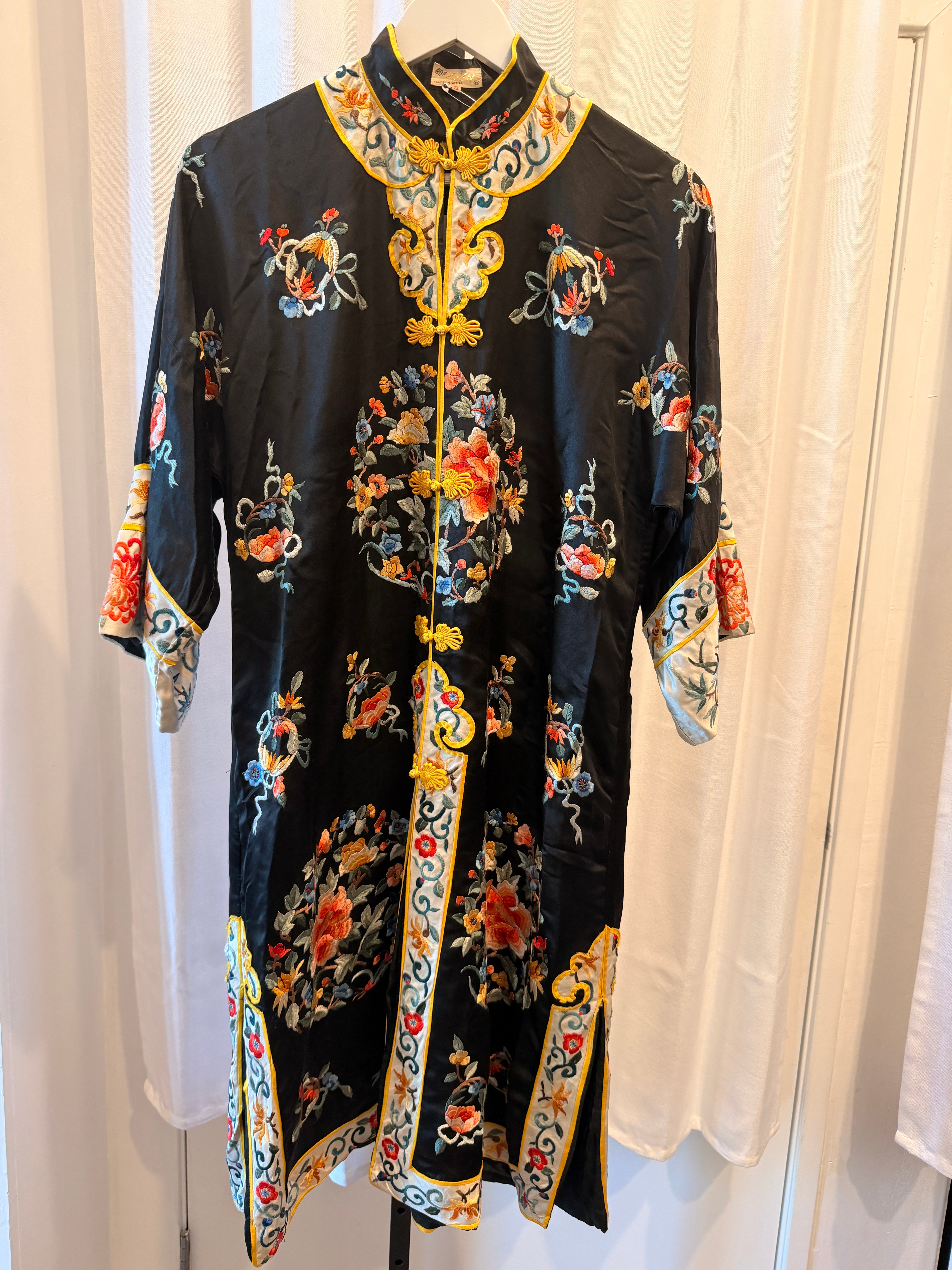 Oriental Vintage Embroidered Jacket 1960’s