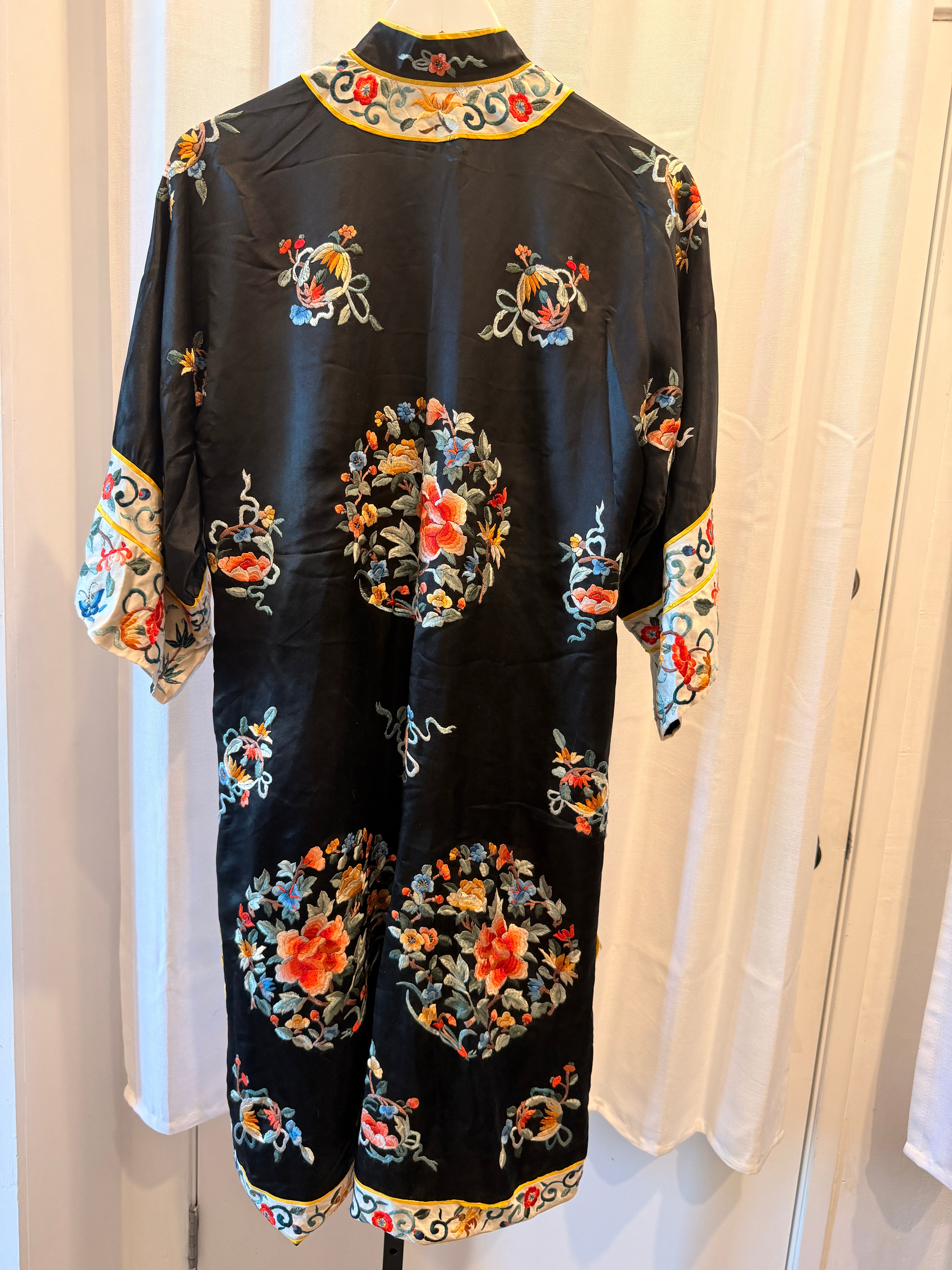 Oriental Vintage Embroidered Jacket 1960’s