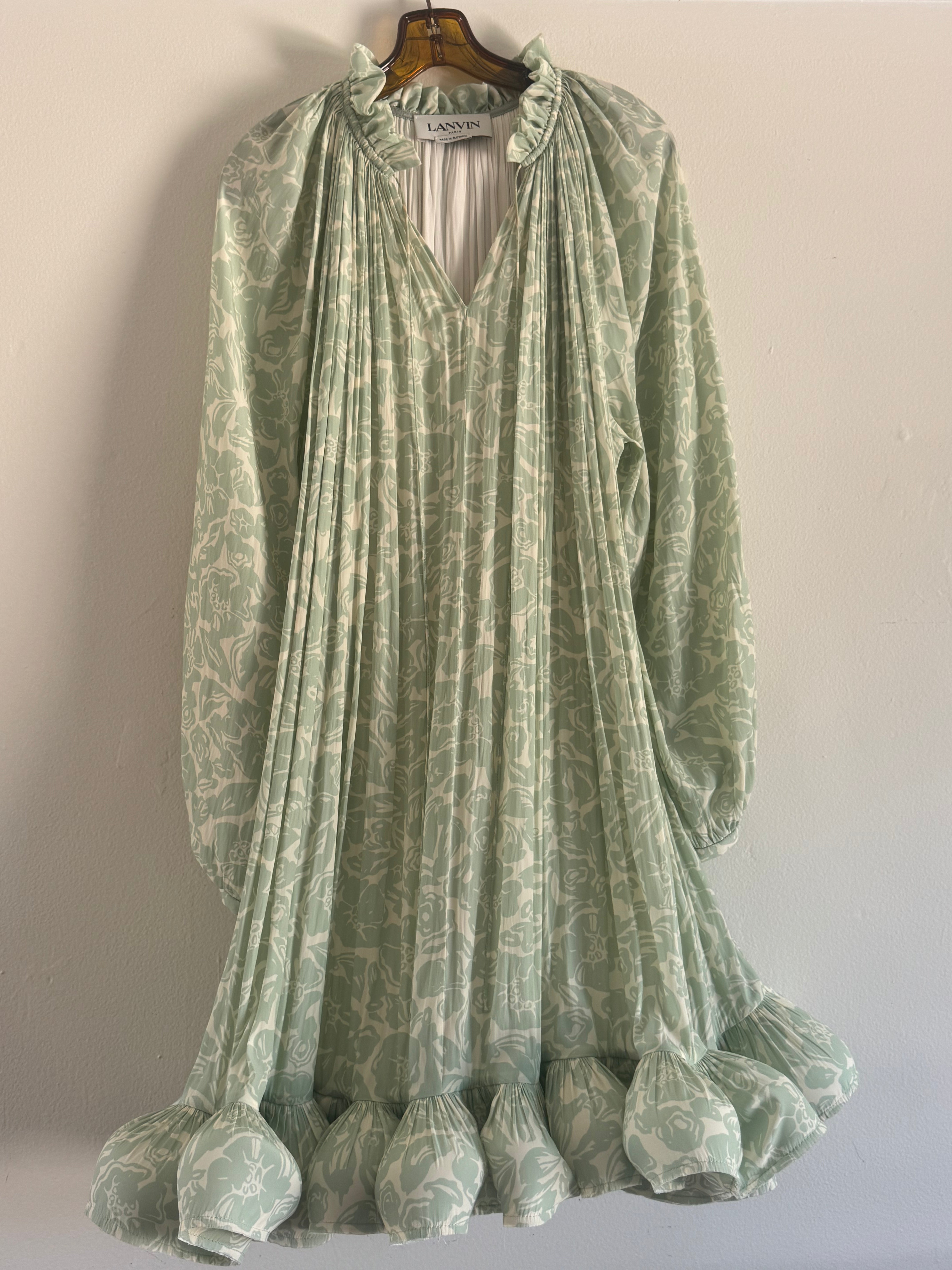 Green Dress (40)