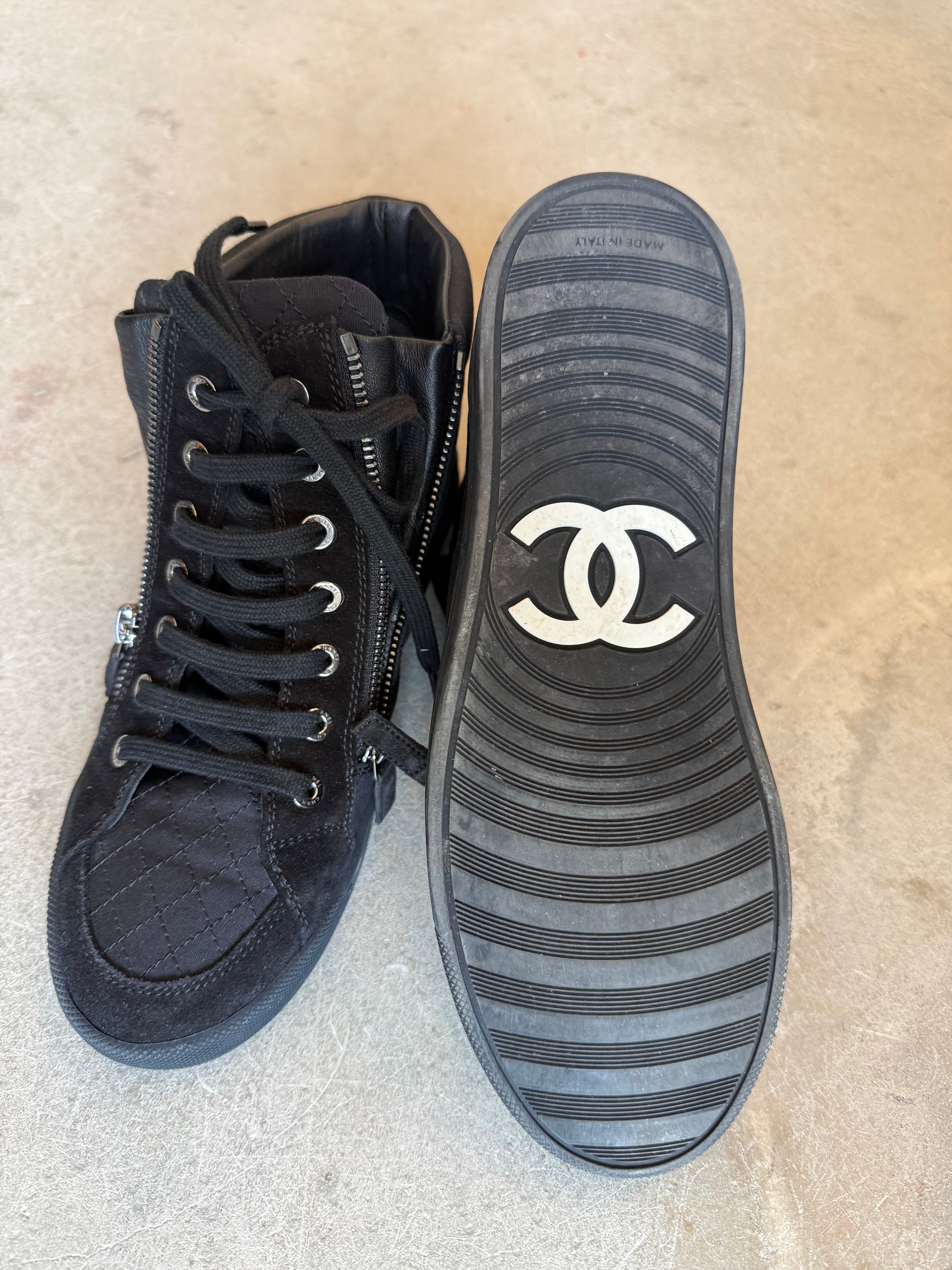 High Top Sneaker