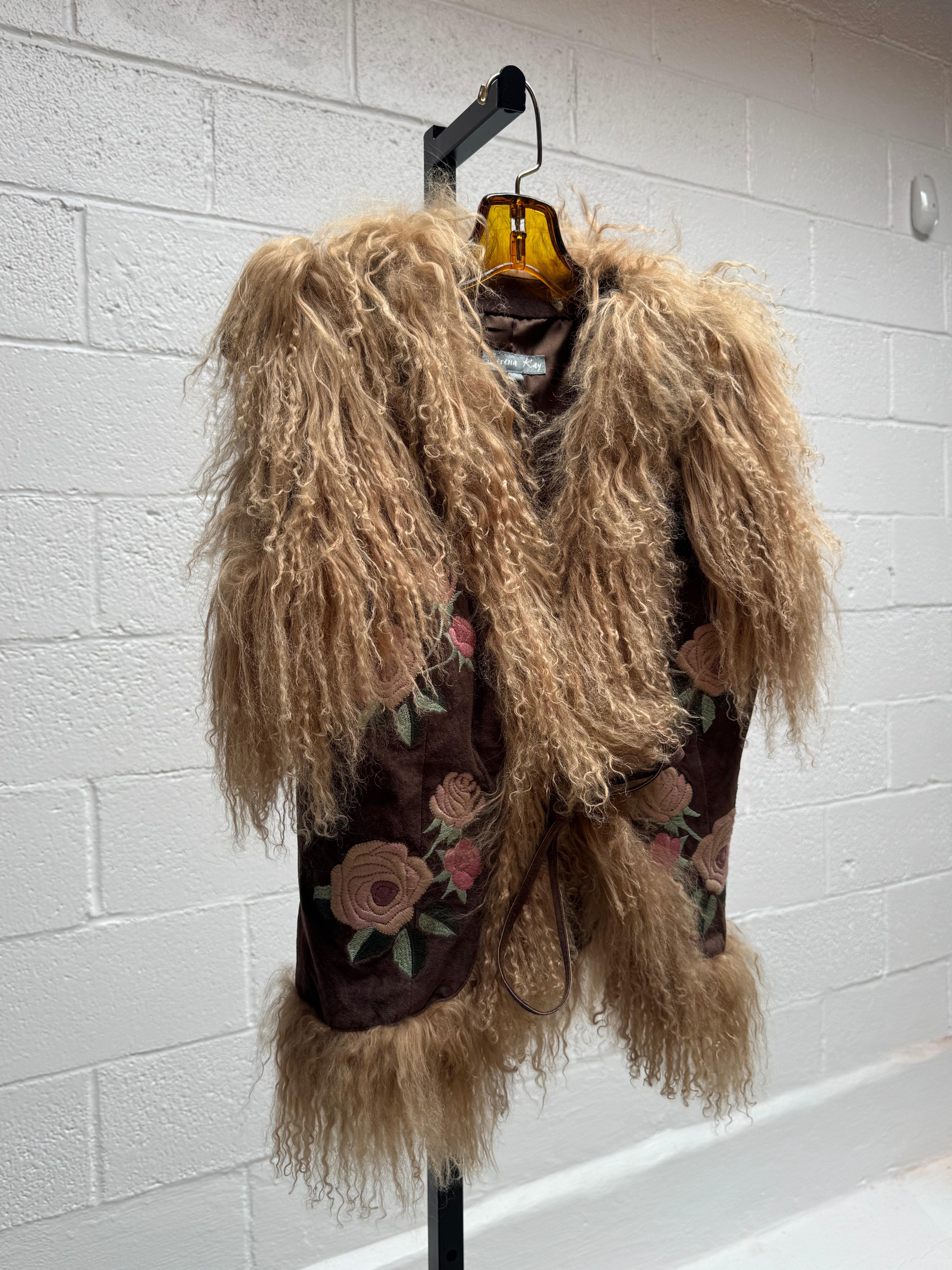 Cropped Fur Vest with Floral Embroidery