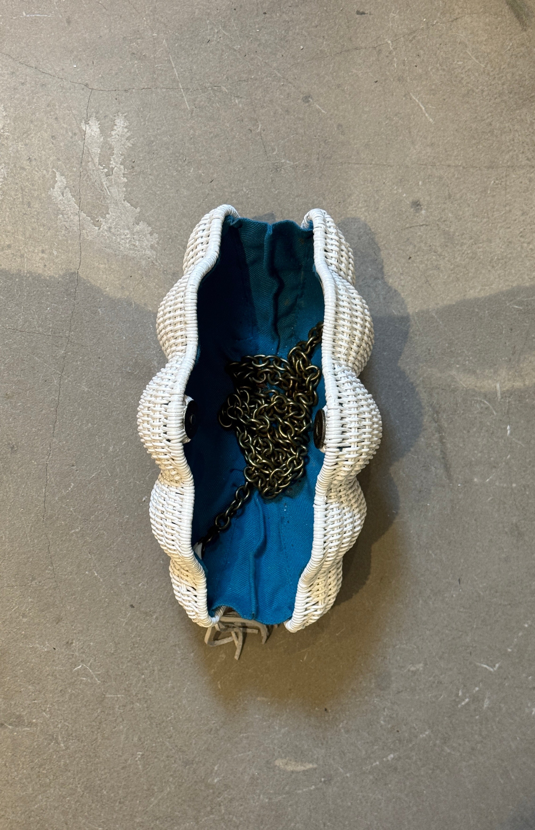 Straw Shell Clutch